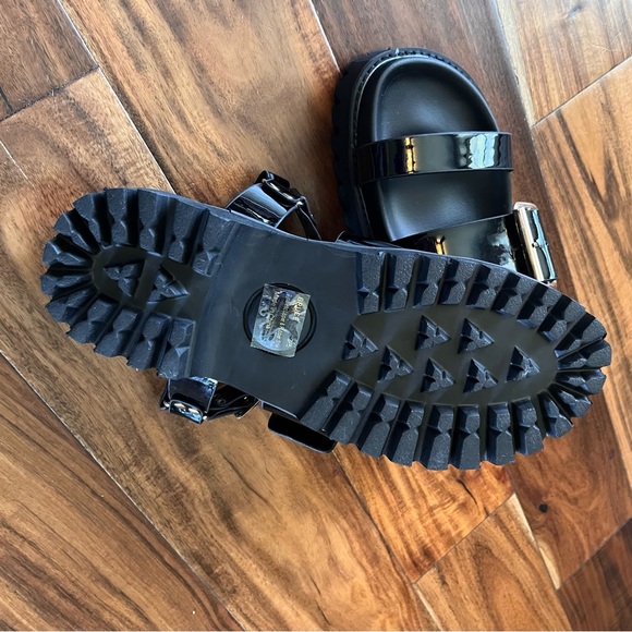 NWOT Privileged Lemon Drop Bruce Platform Sandals - Picture 8 of 11